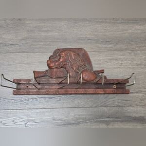 1950's SYROCO Pressed Wood Hunting Bird Dog Hinged Metal Hook Holder
